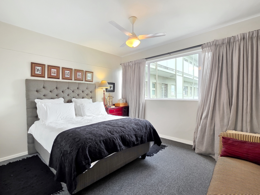 2 Bedroom Property for Sale in Green Point Western Cape